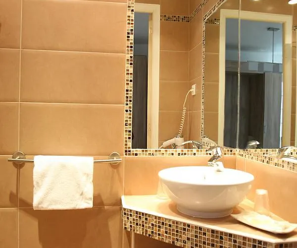 Casa Alice 2* אלגז'ולה